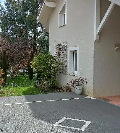 130 m2 Maison Entièrement pour vous ! Calme et activités Cras (Isere)